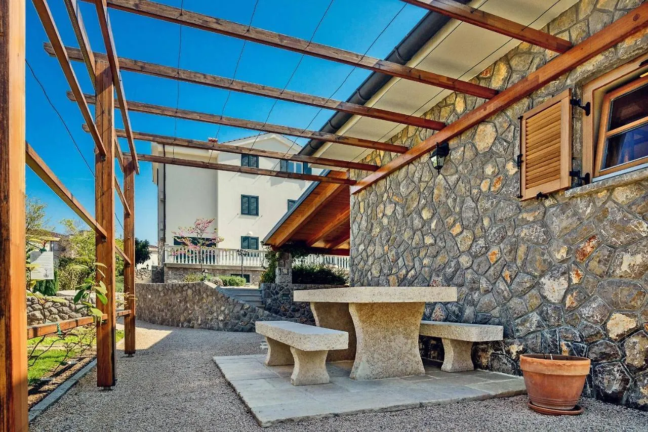 Stone House Luka Villa Vantacici 0*,  Croatia